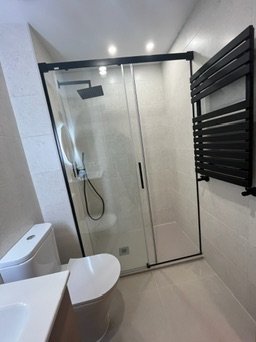 Detall de la zona de dutxa